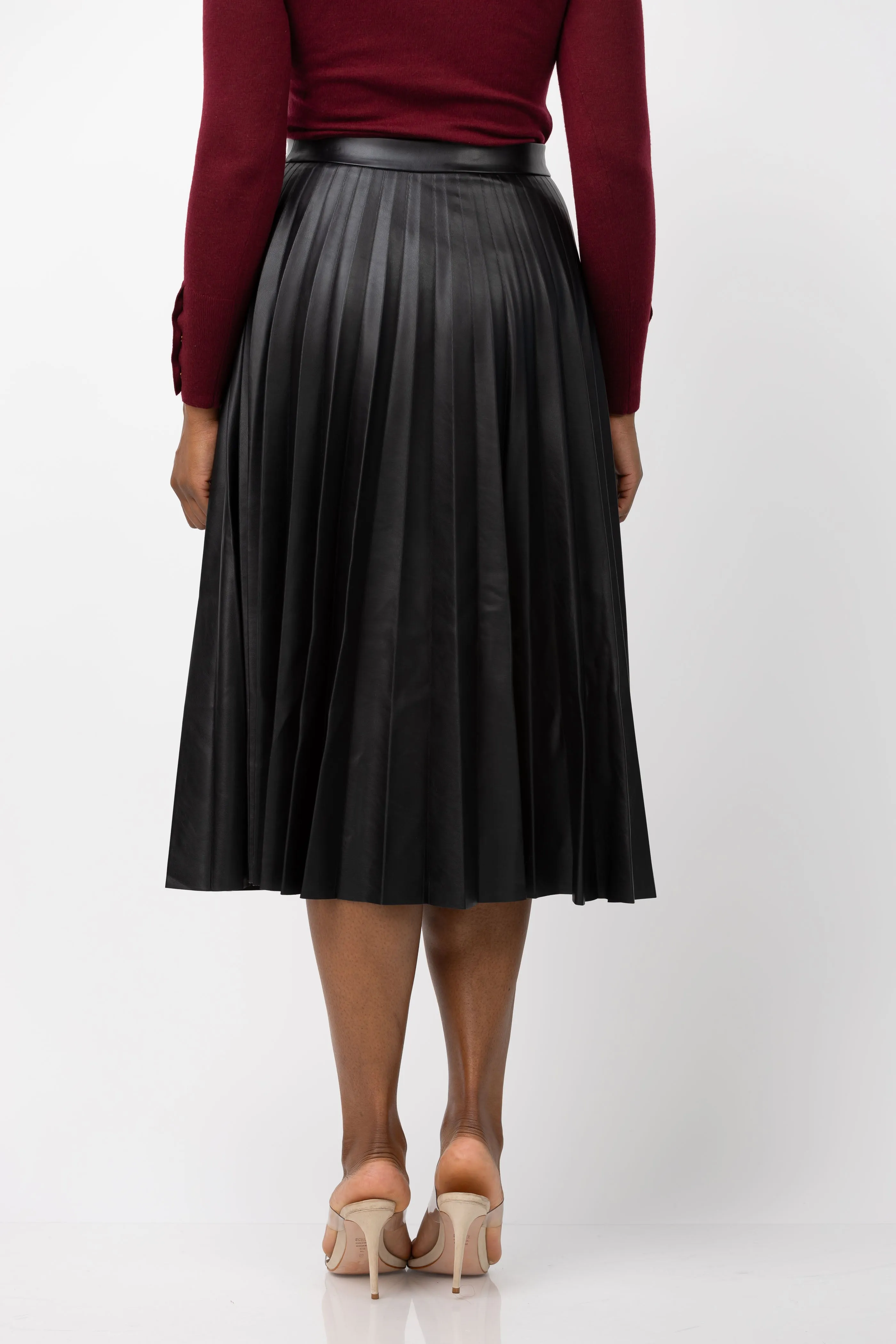 Nic   Zoe Faux Leather Skirt in Black Onyx